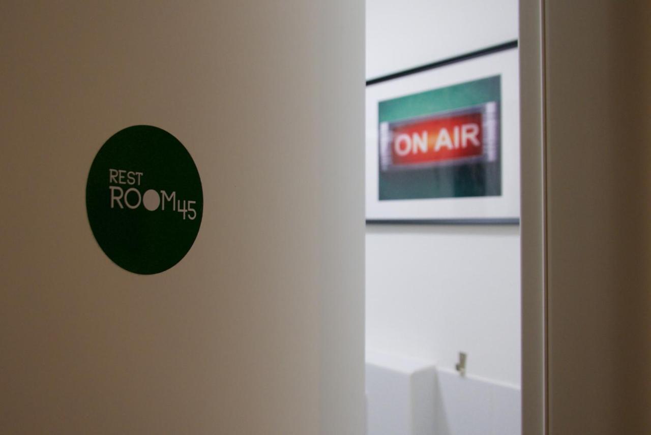 Room 45 Florens Exteriör bild